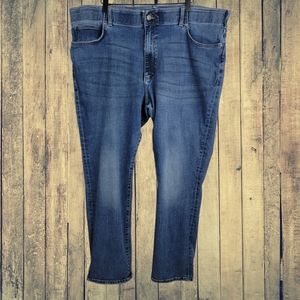 LEE PERFORMANCE,  EXTREME MOTION JEANS SIZE 46 X 34 EUC